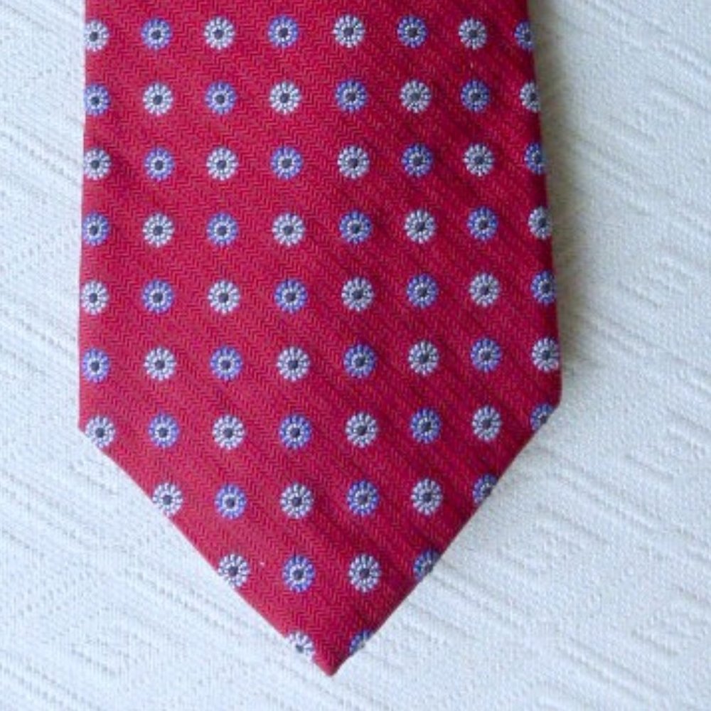 New BROOKS BROTHERS red GEOMETRIC FLORAL silk tie